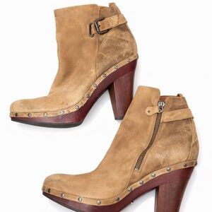 Dr. Scholl’s Tan Suede Platform Heel Booties Size 10